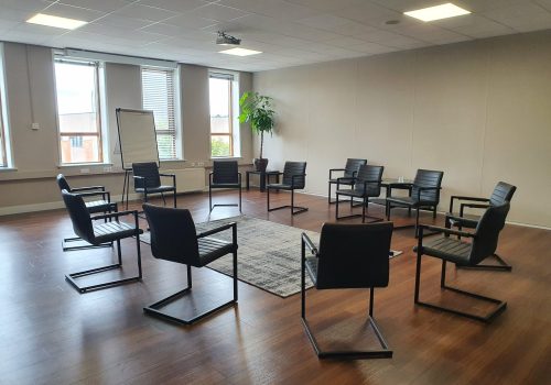 Recovery Groepsbehandeling Groepsbehandeling, Ruimte, Behandelingsruimte, Groepstherapie